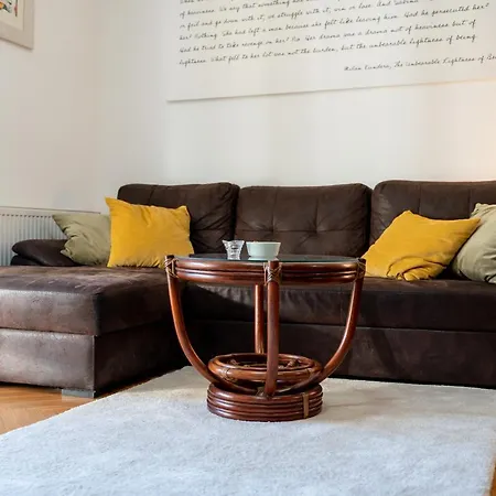 Odmor 24 アパート *