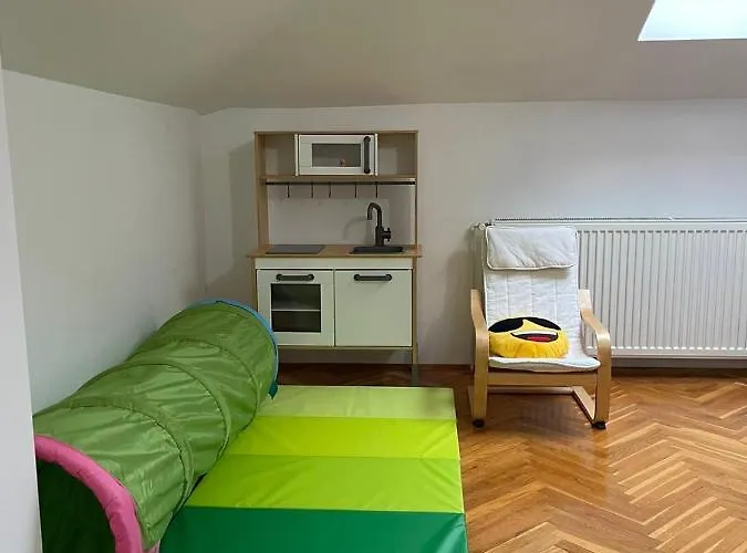 アパート Odmor 24 ズラティボール