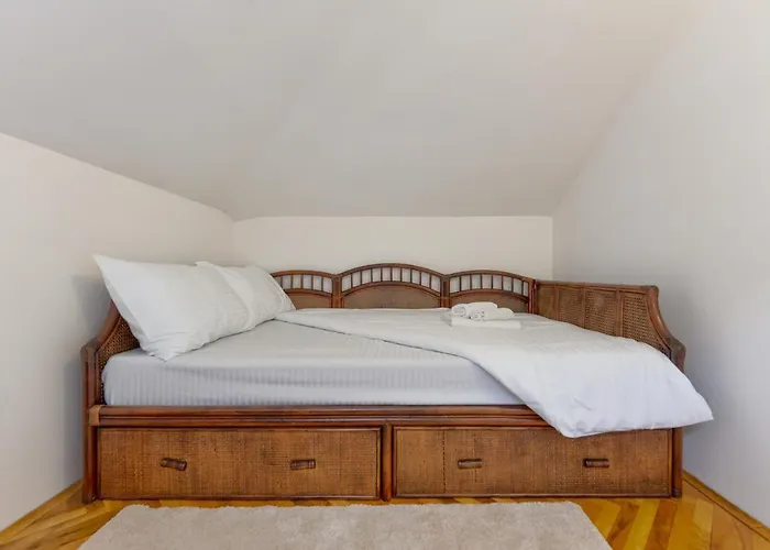 Odmor 24 アパート